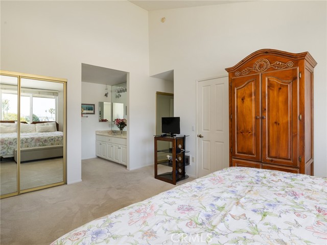 428 Esplanade, Redondo Beach, California 90277, 2 Bedrooms Bedrooms, ,1 BathroomBathrooms,Residential,Sold,Esplanade,SB23119318