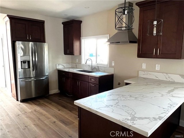 Detail Gallery Image 3 of 14 For 547 S Grande Vista Ave, Los Angeles,  CA 90063 - 4 Beds | 3 Baths