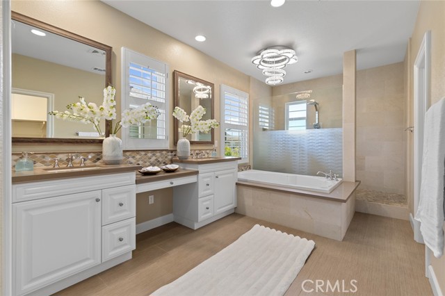 Image 34 of 61 For 17472 Oakbluffs Lane