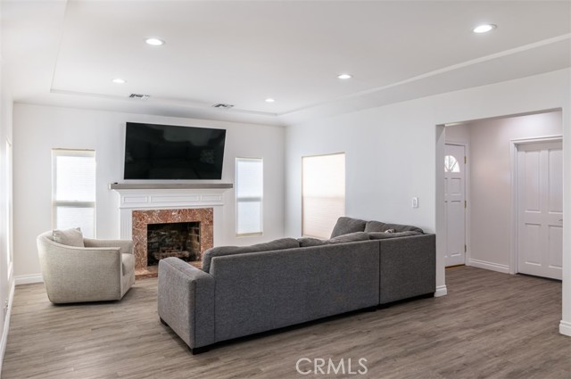 6008 Melvin Avenue photo 4