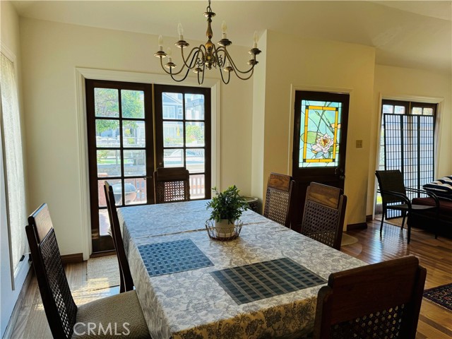 87 Rivo Alto Canal, Long Beach CA: https://media.crmls.org/medias/19c1d64b-009f-450c-8cb3-849566484547.jpg