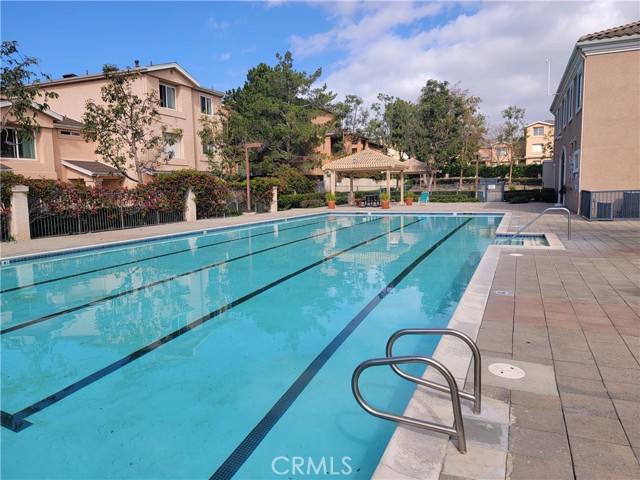 Detail Gallery Image 25 of 25 For 1060 Harbor Heights Dr #C,  Harbor City,  CA 90710 - 2 Beds | 1 Baths