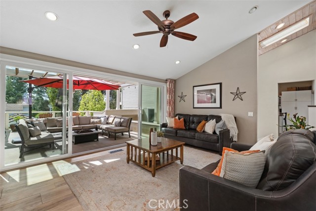 Detail Gallery Image 4 of 44 For 31881 via Oso, Coto de Caza,  CA 92679 - 4 Beds | 3/1 Baths