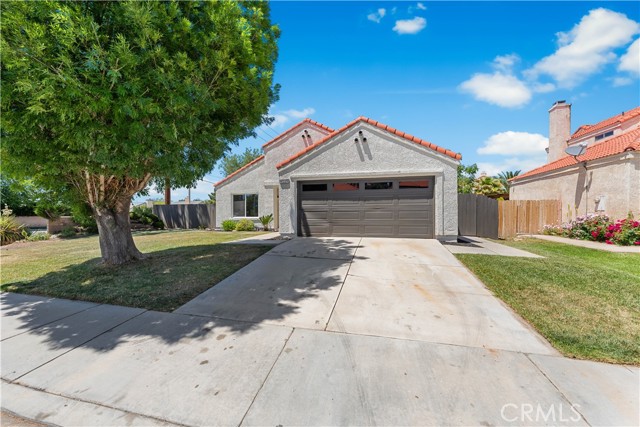 Detail Gallery Image 4 of 40 For 4009 E Avenue R13, Palmdale,  CA 93552 - 4 Beds | 2 Baths
