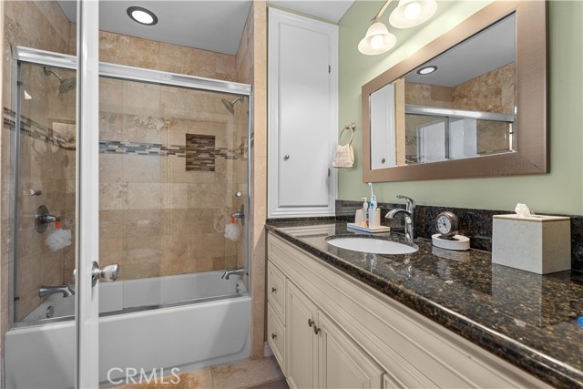 Detail Gallery Image 11 of 25 For 17820 Florwood Ave, Torrance,  CA 90504 - 4 Beds | 3 Baths