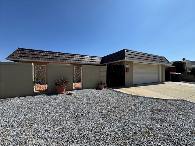 Detail Gallery Image 2 of 22 For 25925 Roanoke Rd, Menifee,  CA 92586 - 3 Beds | 2 Baths
