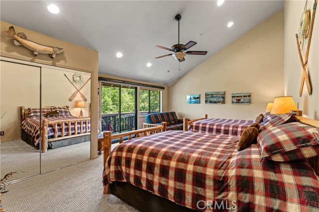 Detail Gallery Image 51 of 74 For 942 Lake Edge Way, Lake Arrowhead,  CA 92352 - 4 Beds | 5/1 Baths