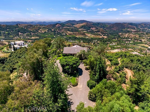 Detail Gallery Image 15 of 62 For 44665 La Cruz Dr, Temecula,  CA 92590 - 3 Beds | 3 Baths