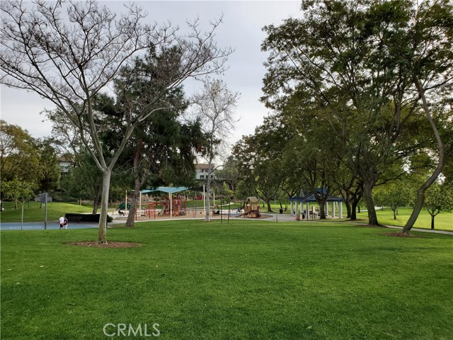 21981 Rimhurst Drive, Lake Forest CA: https://media.crmls.org/medias/19c4d86d-1a91-46da-8607-a6e13c9ae72c.jpg