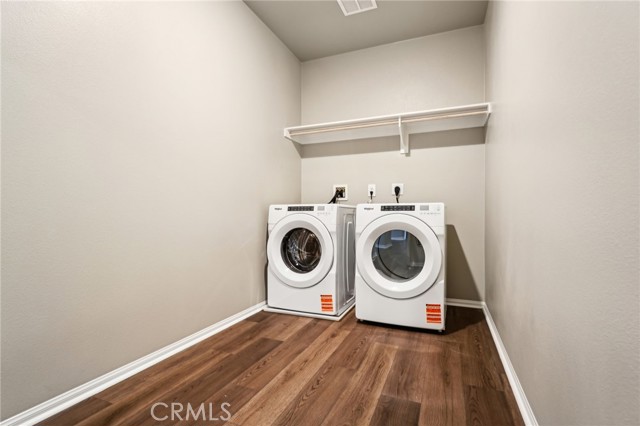 2187 Oroblanco Way, Redlands CA: https://media.crmls.org/medias/19c5117e-81fe-4e89-924d-27fffe2d42c0.jpg