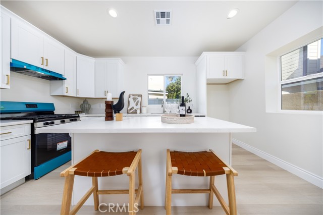 755 Lewis Street, Pomona CA: https://media.crmls.org/medias/19c5132f-ef68-4736-a55c-acfe2074f5cb.jpg