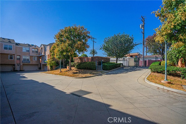 Detail Gallery Image 36 of 38 For 1869 Atlantic Ave, Long Beach,  CA 90806 - 2 Beds | 2/1 Baths