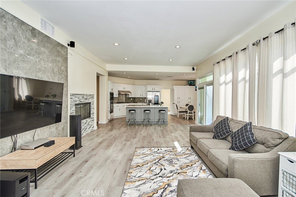 19C5Dbf0 4C84 46E5 A4Db Bdbfdd562C6B 18680 Vantage Pointe Drive, Rowland Heights, Ca 91748 &Lt;Span Style='BackgroundColor:transparent;Padding:0Px;'&Gt; &Lt;Small&Gt; &Lt;I&Gt; &Lt;/I&Gt; &Lt;/Small&Gt;&Lt;/Span&Gt;