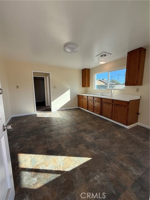 Detail Gallery Image 2 of 7 For 5162 Troth, Jurupa Valley,  CA 91752 - 1 Beds | 1 Baths