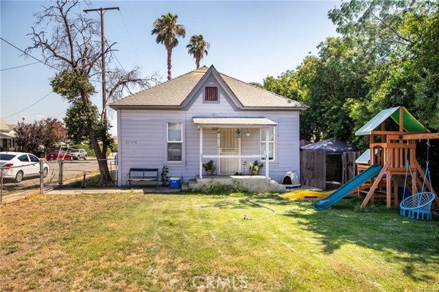 Detail Gallery Image 2 of 7 For 27175 Pacific St, Highland,  CA 92346 - 5 Beds | 2 Baths