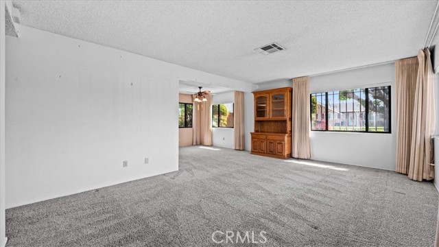 Detail Gallery Image 5 of 42 For 27196 10th Street, Highland,  CA 92346 - 3 Beds | 2 Baths