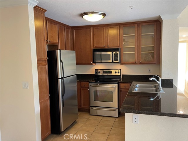 Detail Gallery Image 13 of 56 For 1965 Las Colinas Cir #308,  Corona,  CA 92879 - 2 Beds | 2 Baths