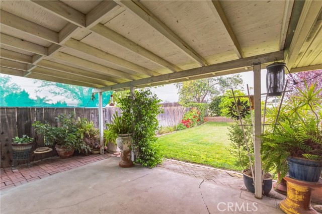 Detail Gallery Image 16 of 21 For 17036 Pine Ave, Fontana,  CA 92335 - 3 Beds | 2 Baths