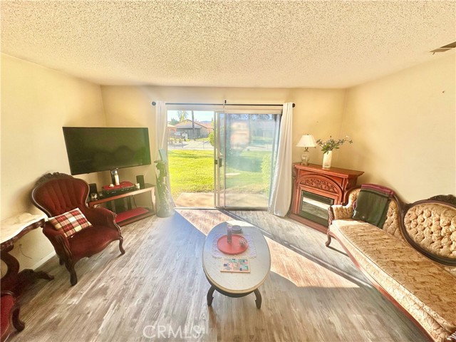 Detail Gallery Image 11 of 31 For 1354 Bushy Tail, San Jacinto,  CA 92583 - 2 Beds | 2 Baths