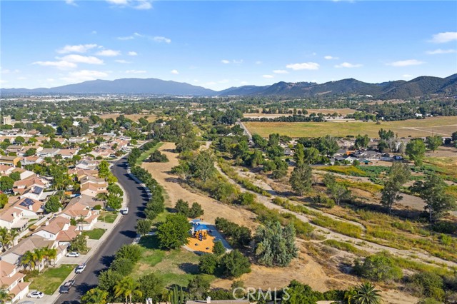 Detail Gallery Image 30 of 32 For 24388 Kentucky Derby Way, Murrieta,  CA 92562 - 3 Beds | 2 Baths