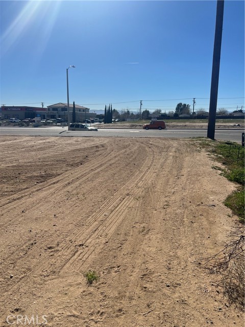 Detail Gallery Image 3 of 4 For 0 Bear Valley Rd, Victorville,  CA 92395 - – Beds | – Baths