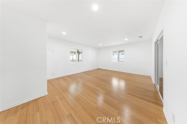 Detail Gallery Image 16 of 31 For 12329 Burton St, North Hollywood,  CA 91605 - 4 Beds | 2/1 Baths