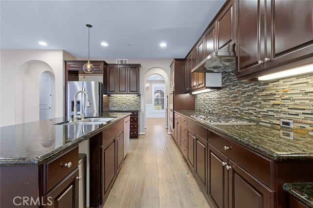 Detail Gallery Image 10 of 43 For 20824 Daosta Way, Porter Ranch,  CA 91326 - 4 Beds | 3 Baths