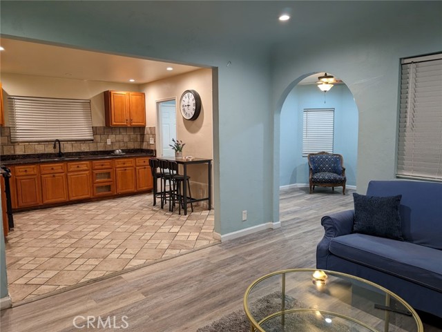 Detail Gallery Image 2 of 3 For 1264 4th St, Los Banos,  CA 93635 - 3 Beds | 1 Baths