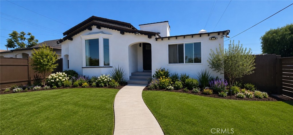 1558 W 105th