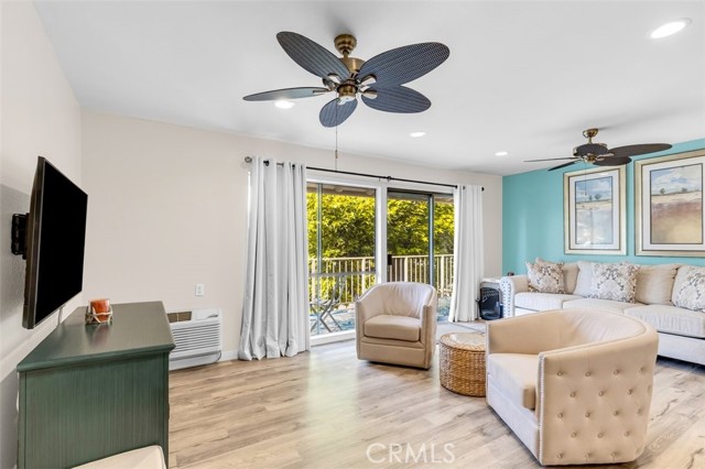 Detail Gallery Image 3 of 41 For 2096 Ronda Granada #O,  Laguna Woods,  CA 92637 - 2 Beds | 2 Baths