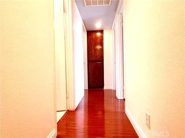 Detail Gallery Image 10 of 19 For 215 Hilliard Ave #B,  Monterey Park,  CA 91754 - 3 Beds | 3 Baths