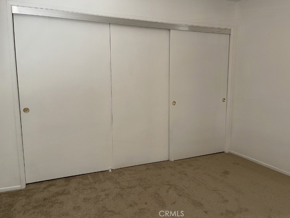 https://media.crmls.org/medias/19cc7c43-7db9-47d1-b59c-64c900428345.jpg?preset=X-Large