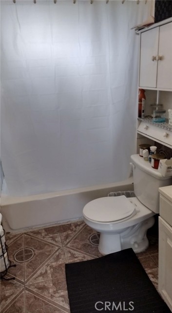 Detail Gallery Image 7 of 7 For 910 E 76th, Los Angeles,  CA 90001 - – Beds | – Baths