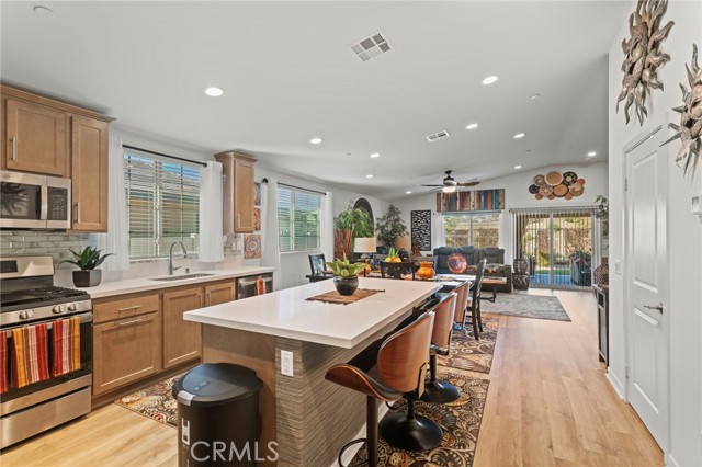 Detail Gallery Image 3 of 33 For 1648 Beacon, Beaumont,  CA 92223 - 2 Beds | 2 Baths