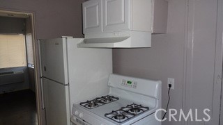 https://media.crmls.org/medias/19cdbc5e-88fc-446a-84c2-689807341fe4.jpg?preset=X-Large