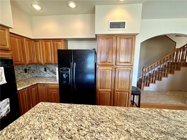 Image 13 of 37 For 915 Beach Drive