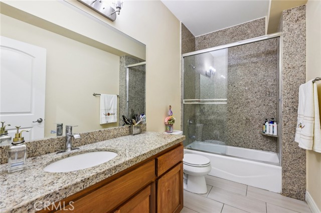 Detail Gallery Image 14 of 35 For 204 E 121st St, Los Angeles,  CA 90061 - 4 Beds | 4 Baths