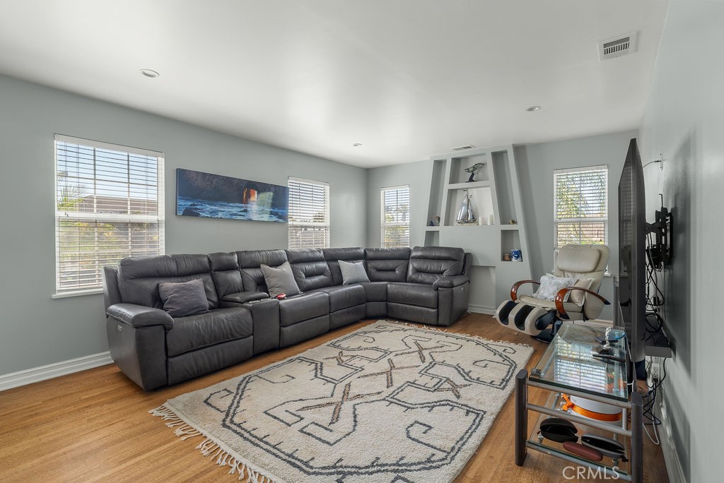 MLS #SB25154373 img 6