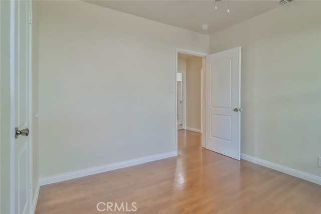 Detail Gallery Image 19 of 41 For 3411 W Chandler Bld, Burbank,  CA 91505 - 3 Beds | 1/1 Baths