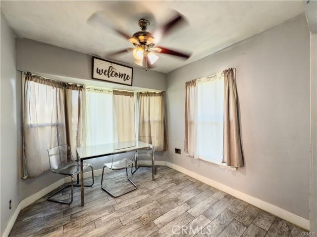 Detail Gallery Image 5 of 10 For 4810 E San Luis St, Compton,  CA 90221 - 3 Beds | 1 Baths