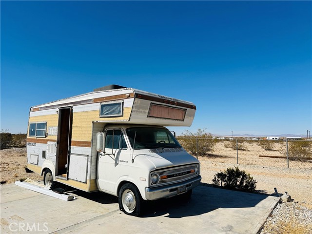 Detail Gallery Image 8 of 20 For 1188 Mile Square Rd, Joshua Tree,  CA 92252 - – Beds | – Baths