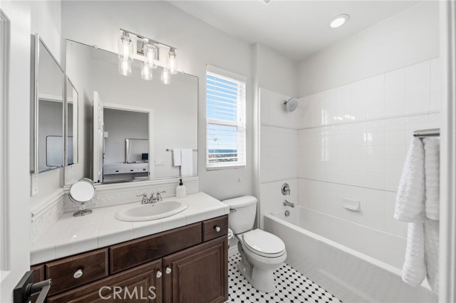 Detail Gallery Image 45 of 68 For 34036 Galleron, Temecula,  CA 92592 - 4 Beds | 2/1 Baths