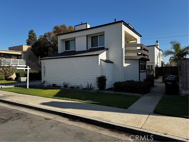 Detail Gallery Image 18 of 19 For 16582 Jib Cir #2,  Huntington Beach,  CA 92649 - 2 Beds | 2/1 Baths