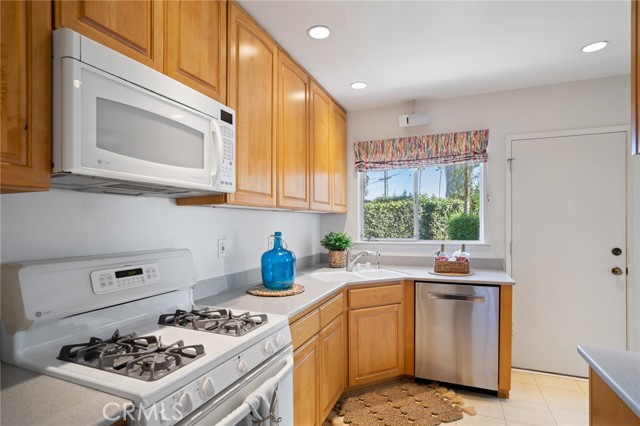 524 Cluster Ln, Redondo Beach, California 90278, 3 Bedrooms Bedrooms, ,1 BathroomBathrooms,Residential,Sold,Cluster Ln,PV22031244