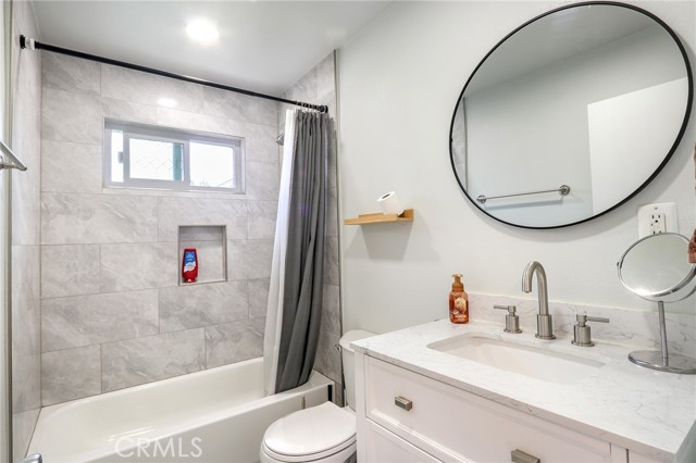 Detail Gallery Image 15 of 36 For 1997 12th, La Verne,  CA 91750 - 4 Beds | 2 Baths