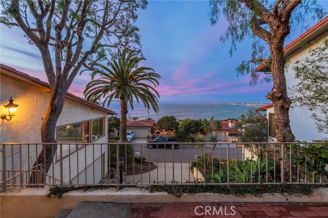 536 Via Almar, Palos Verdes Estates, California 90274, 3 Bedrooms Bedrooms, ,2 BathroomsBathrooms,Residential,For Sale,Via Almar,PV25038617