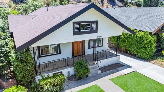 4400 Homer Street, Los Angeles CA: https://media.crmls.org/medias/19d2747e-105e-4dbb-ad08-6e893a429ea2.jpg