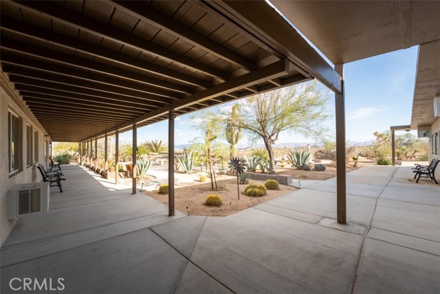 Detail Gallery Image 4 of 75 For 66136 Mars Dr, Joshua Tree,  CA 92252 - 3 Beds | 2 Baths