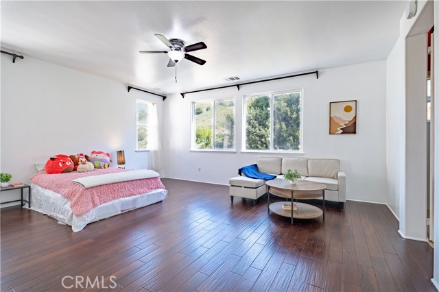 Detail Gallery Image 37 of 63 For 29062 Garnet Canyon, Saugus,  CA 91390 - 6 Beds | 4/1 Baths