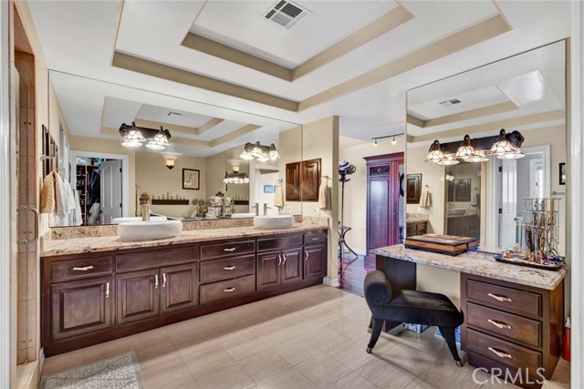 Detail Gallery Image 16 of 51 For 1532 Kensing Ln, North Tustin,  CA 92705 - 5 Beds | 6/2 Baths